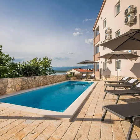Apartmán Family-friendly With Swimming Pool Zupanje, Krk - 27847 *