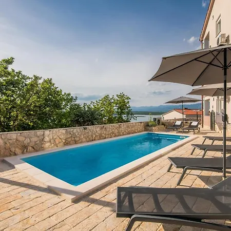 Apartmán Family-friendly With Swimming Pool Zupanje, Krk - 27847 *