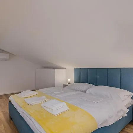 Family-friendly With Swimming Pool Zupanje, Krk - 27847 Klimno