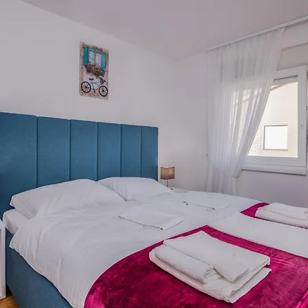 Apartmán Family-friendly With Swimming Pool Zupanje, Krk - 27847 *