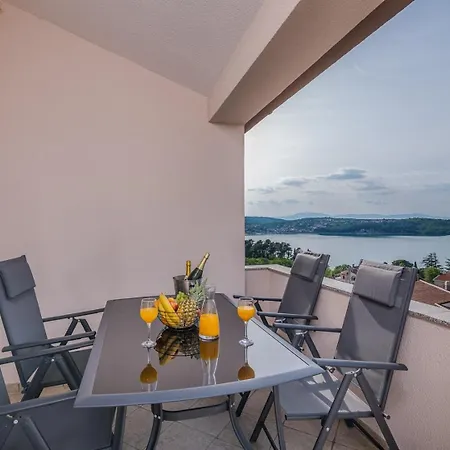 Family-friendly With Swimming Pool Zupanje, Krk - 27847 Apartmán *
