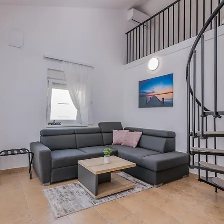 Family-friendly With Swimming Pool Zupanje, Krk - 27847 Apartmán Klimno